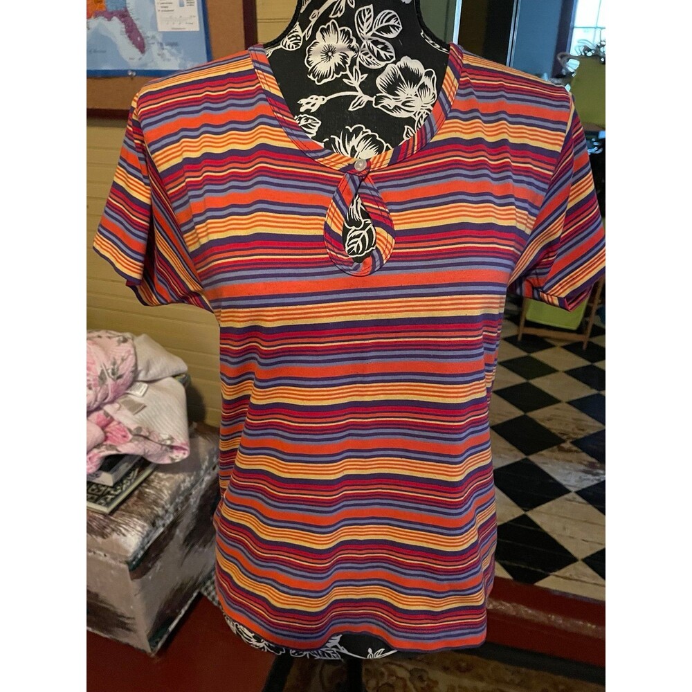 Nuggets Size Medium Women’s Pullover Striped Blouse 34" Bust 22" L